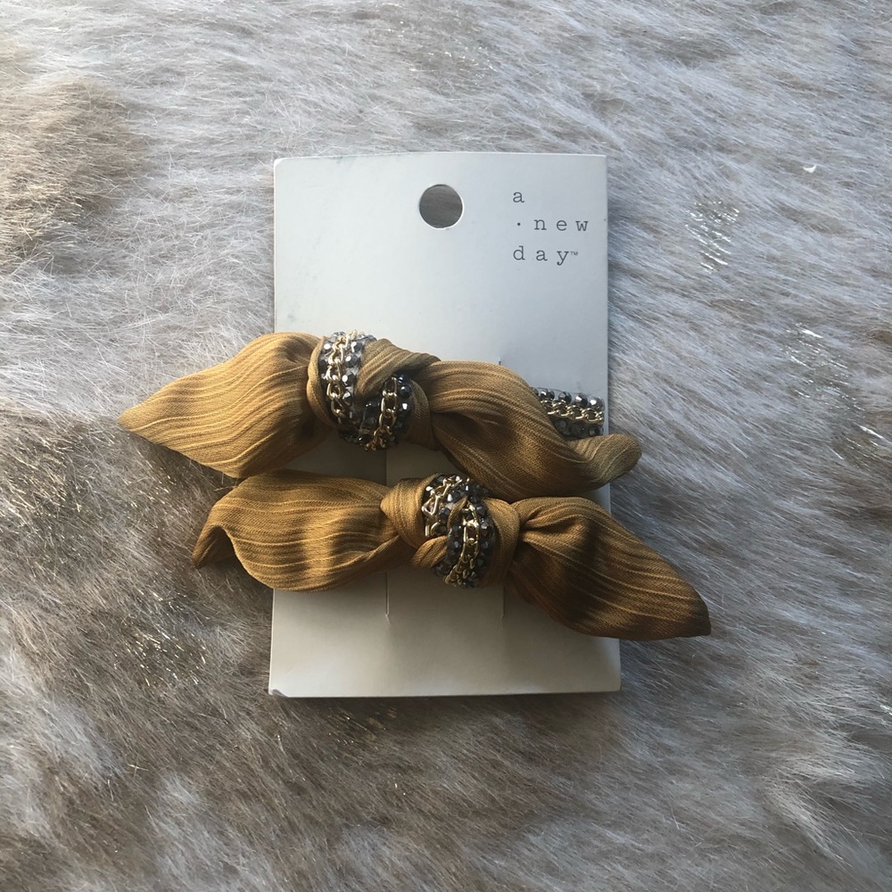 “A New Day” Hair Clips